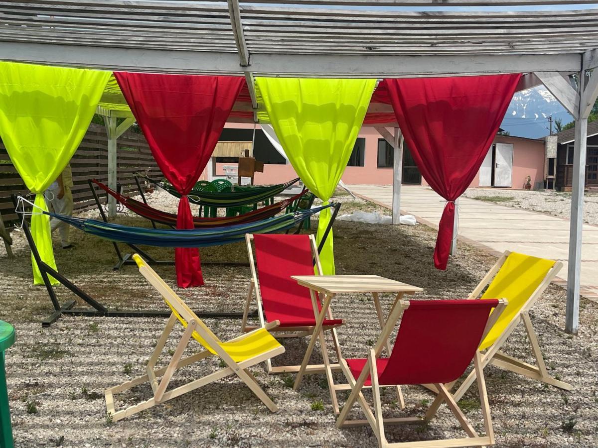 Gud House Hotell Gudauta Eksteriør bilde